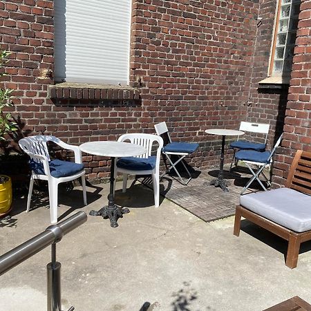 דיסבורג 2 Rooms, Free Parking, 25 Min To Duesseldorf, 150 Mbps Wlan מראה חיצוני תמונה