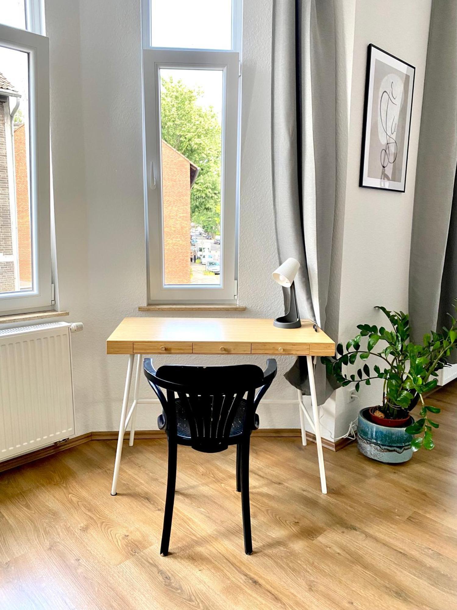 דיסבורג 2 Rooms, Free Parking, 25 Min To Duesseldorf, 150 Mbps Wlan מראה חיצוני תמונה