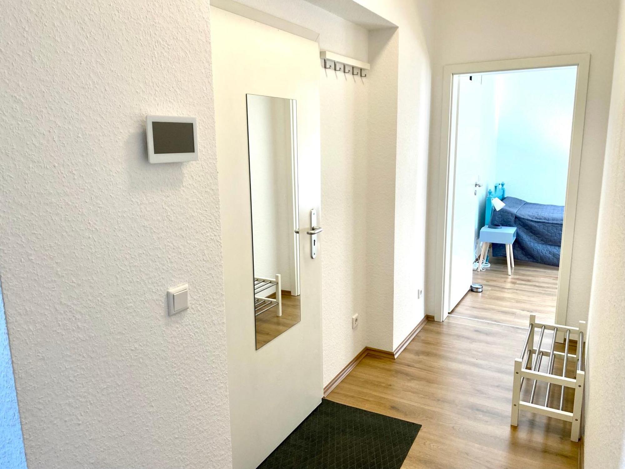 דיסבורג 2 Rooms, Free Parking, 25 Min To Duesseldorf, 150 Mbps Wlan מראה חיצוני תמונה