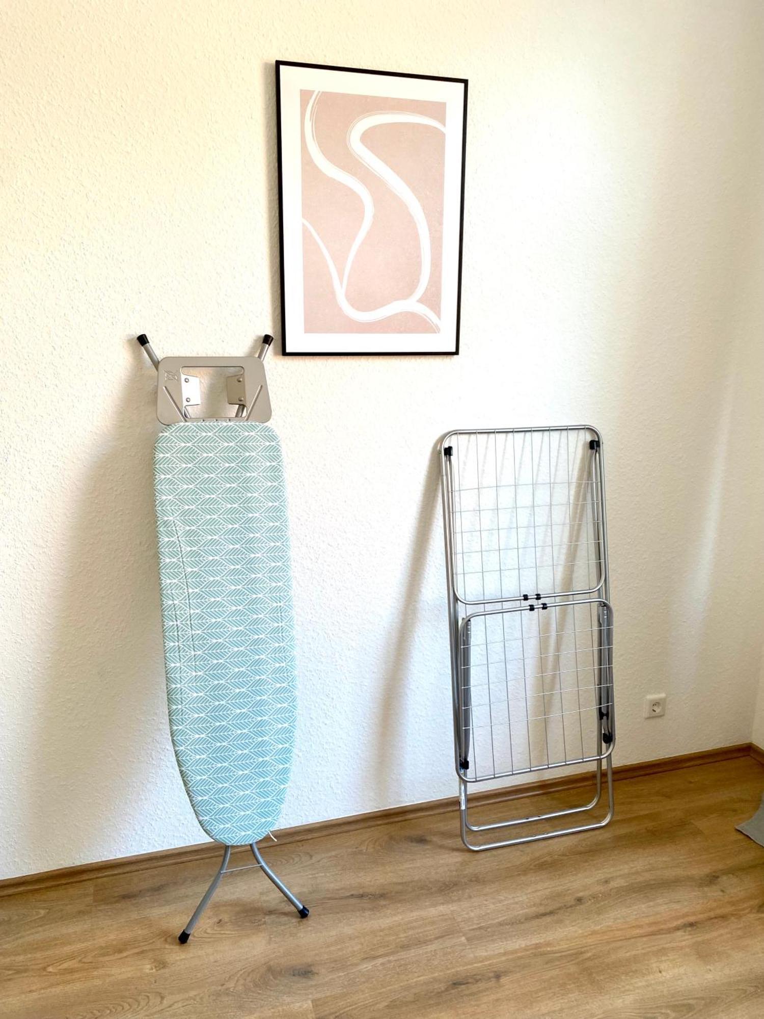 דיסבורג 2 Rooms, Free Parking, 25 Min To Duesseldorf, 150 Mbps Wlan מראה חיצוני תמונה